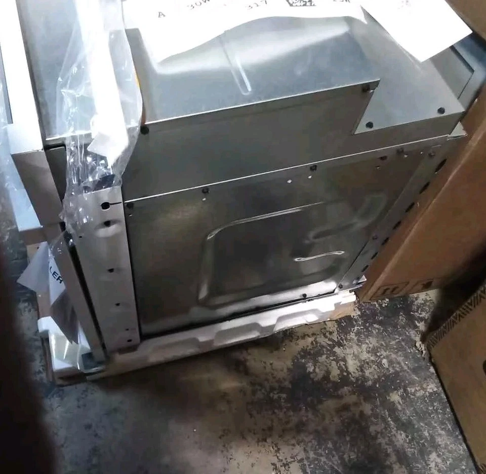 GE 30-in Smart Single Electric Wall Oven Self Steam Cleaning White JTS3000DNWW - Image 4 of 4