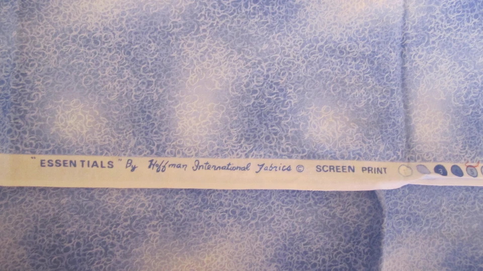 Essentials by Hoffman fabrics Blue Tiny Cirlces Cotton 1yd 20" x 42 - Image 3 of 4