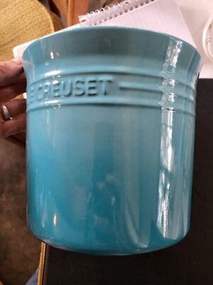 NWT Le Creuset Stoneware Large 6x7” Utensil Holder Crock Caribbean