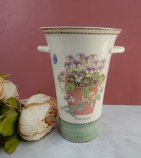 希少　 ウェジウッド　花瓶 希少ウェッジウッド ジャスパーポートランドベースポートランドの壺黒壺