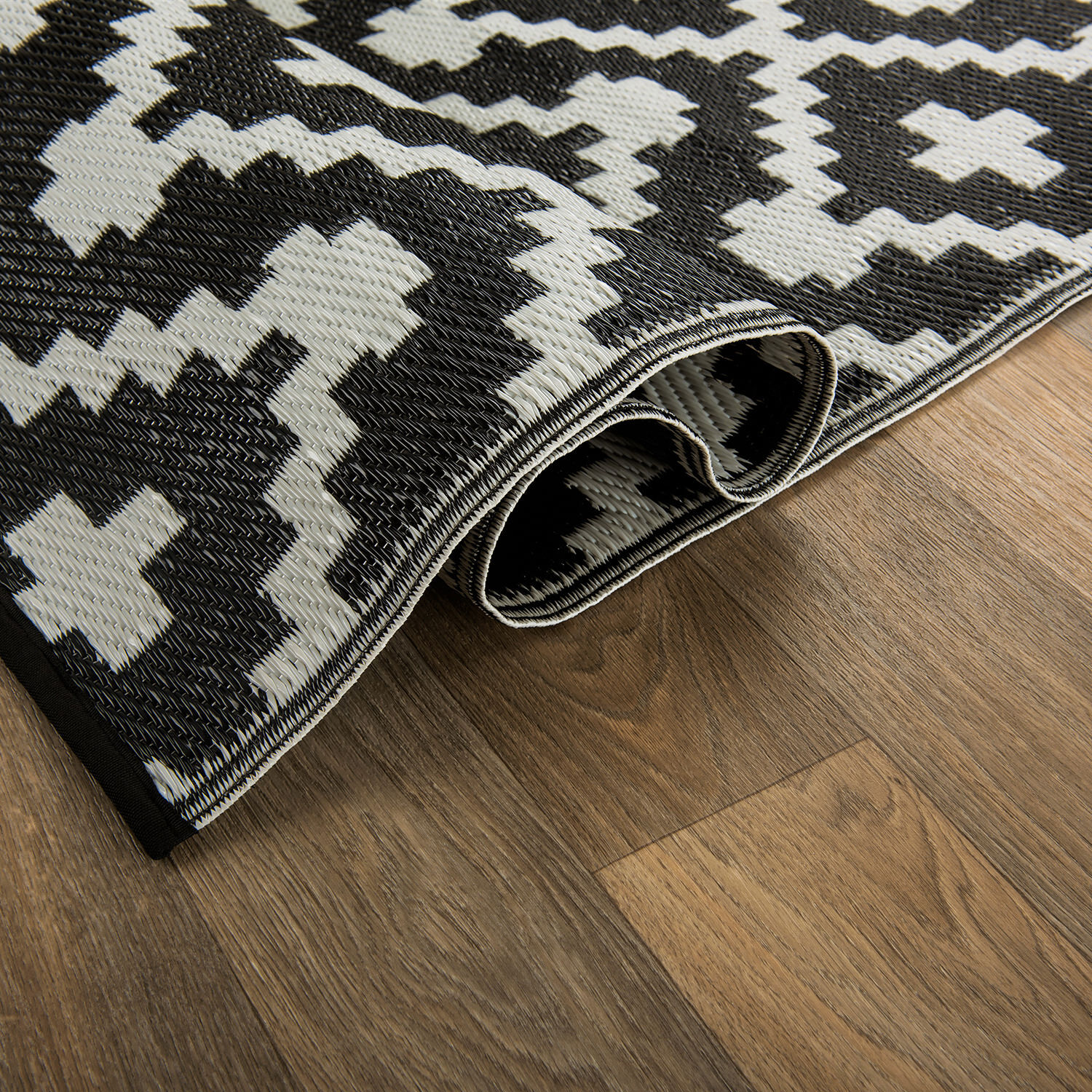 Trellis Geometric Reversible Plastic Outdoor Rugs eBay