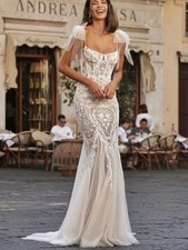 Classic Strapless Wedding Dresses Backless Mermaid Appliques Bridal Gown