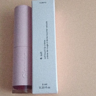 Glossier G Suit Soft Touch Lip Crème Matte Liquid Lipstick Tiempo 0.20 fl oz