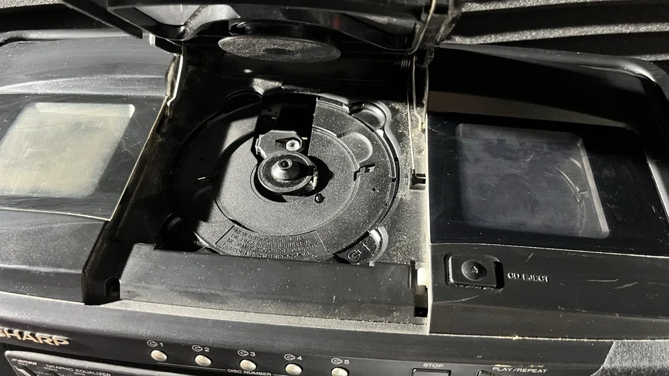 Sharp WQ-CH800 Stereo Cassette Deck mit CD Spieler - Bild 2 von 4