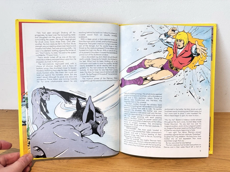 MASTERS OF THE UNIVERSE ANNUAL 1989 World International HE-MAN Mint Condition - Image 4 of 4