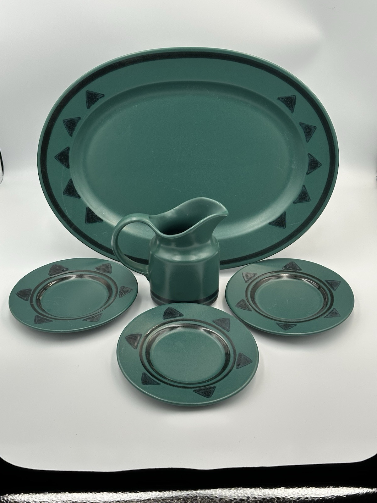 Pfaltzgraff Solstice Green Platter Creamer Pitcher and 3 Small Plates Collectible Set