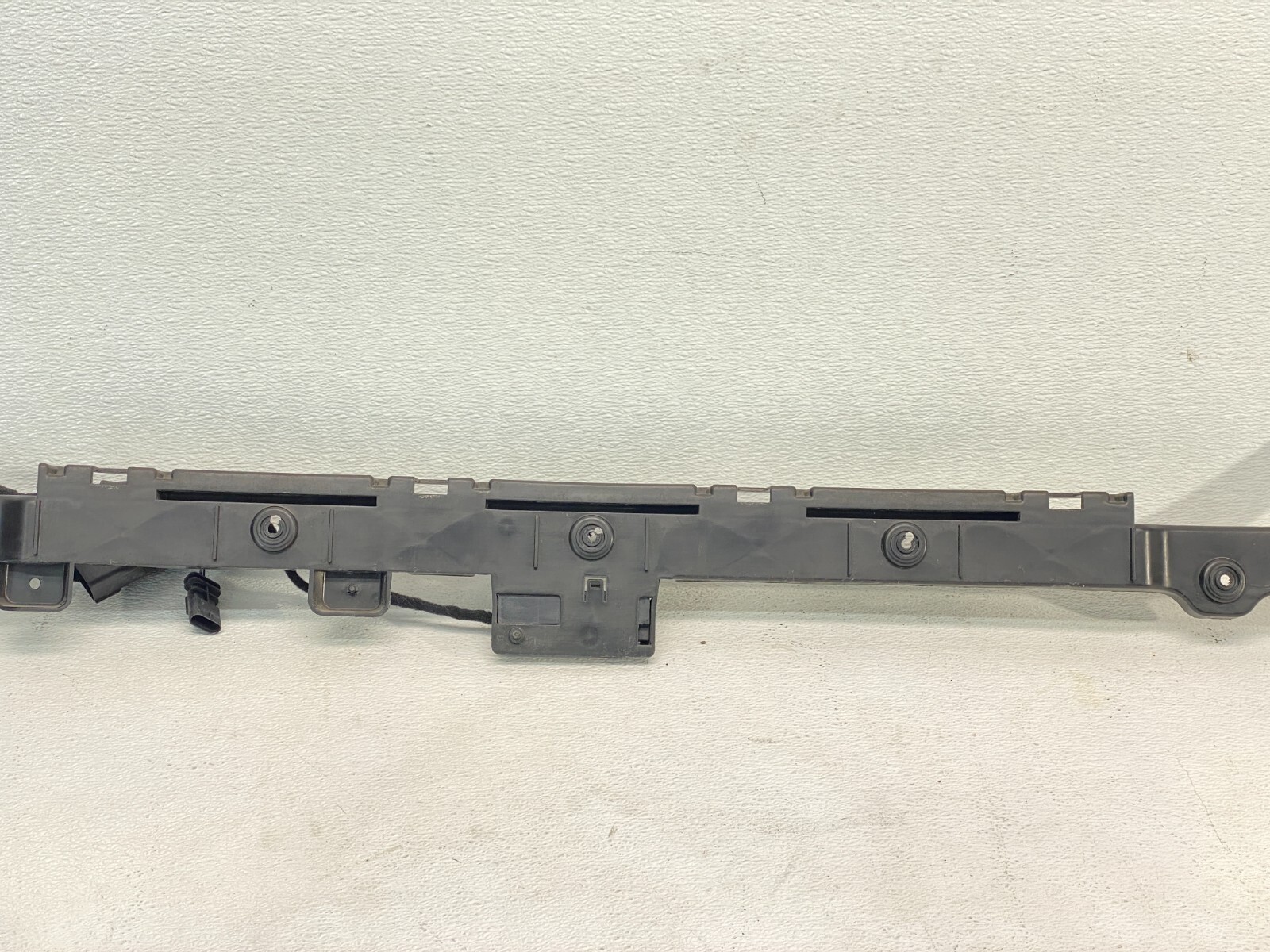 14-21 Maserati Quattroporte Rear Bumper Lower Central Bracket Mount Panel OEM✅