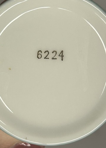 Juego de tazas y platillos de café espresso Petite verde azulado y blanco con acento de borde dorado #6224 - Imagen 5 de 11