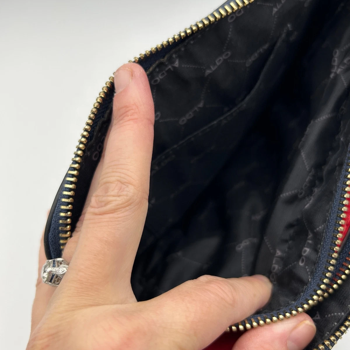 Update more than 151 aldo makeup bag super hot 3tdesign.edu.vn