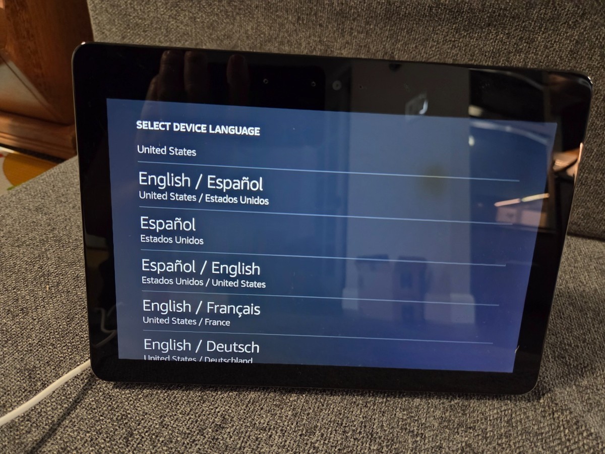 Amazon Echo Show 2nd Gen Premium 10.1 in HD Smart Display Alexa