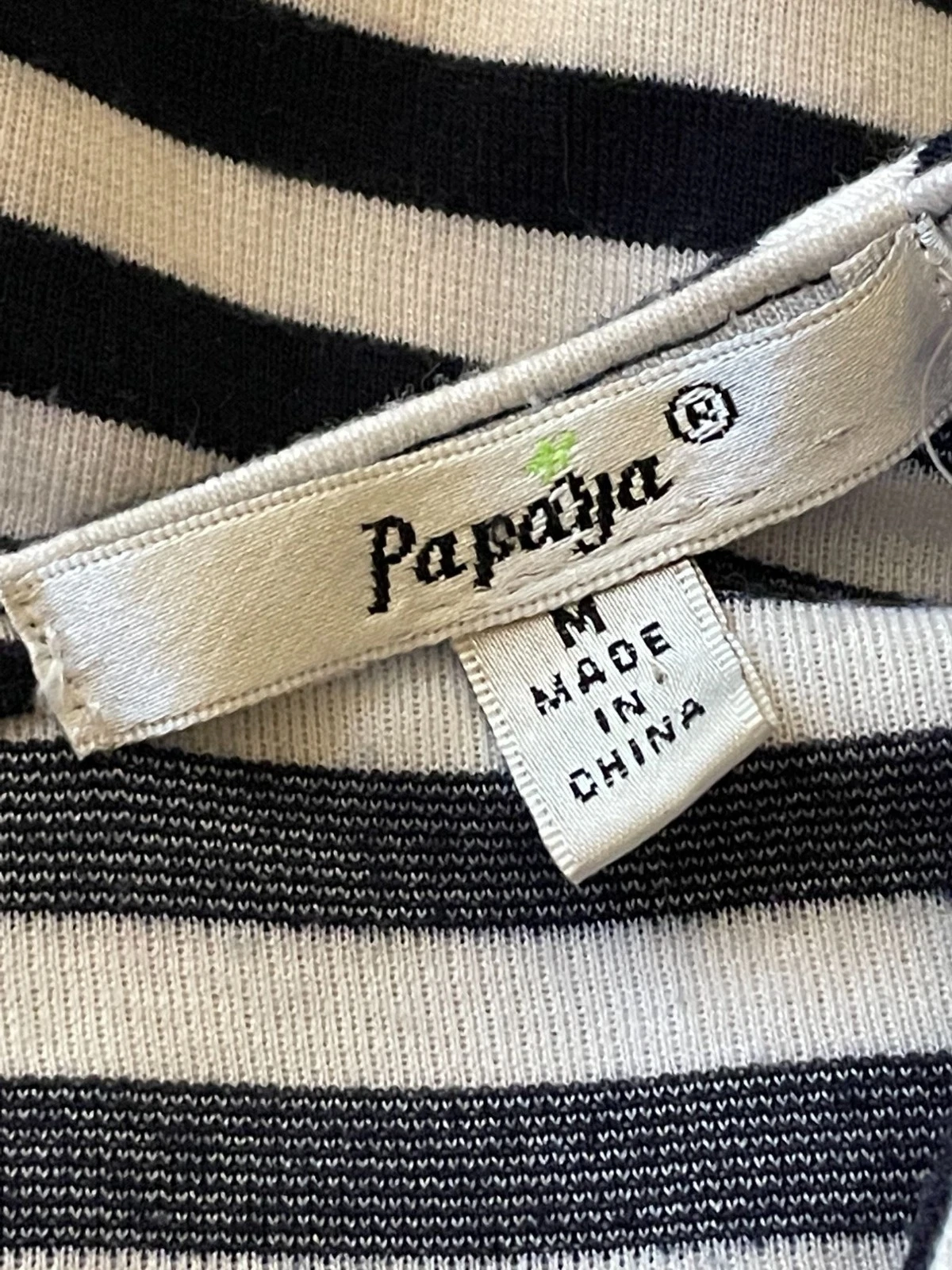 VETEMENTS Abito a righe blu navy e bianco elastico in vita manica 3 4 uncinetto pizzo accento Y2K