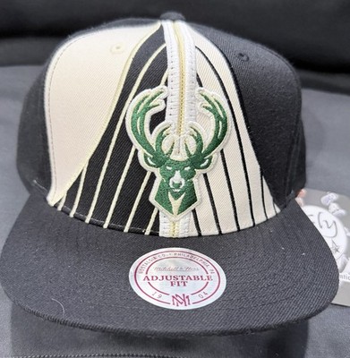 Exclusive Design Mitchell & Ness Milwaukee Bucks Snapback Hat NBA Black NWT