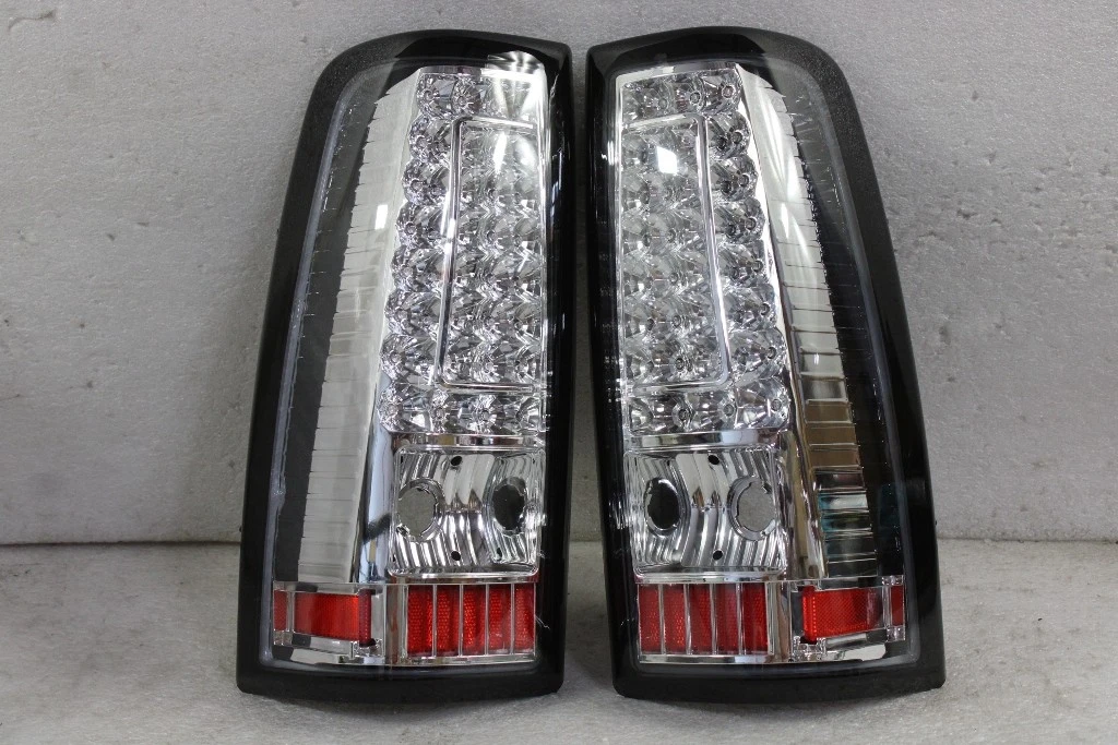 Par De Luces Traseras Euro Transparente Para Chevy Silverado 2014-19 | Con Bombillas 3047 Incluidas