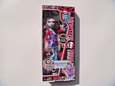 2012 MIB MONSTER HIGH MUSIC FESTIVAL ABBEY BOMINABLE GIFT SET