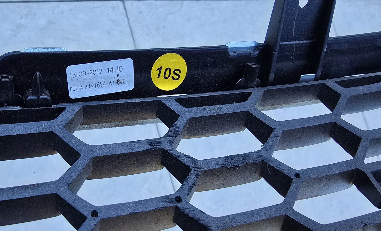 AUDI R8 GRILLE Grill 2017 2018 2019 4S0853653D OEM 4S0 DAMAGED 