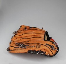 RAWLINGS Derek Jeter RBG10PT Leather Basket Web Baseball Kid Glove RHT 10  Used