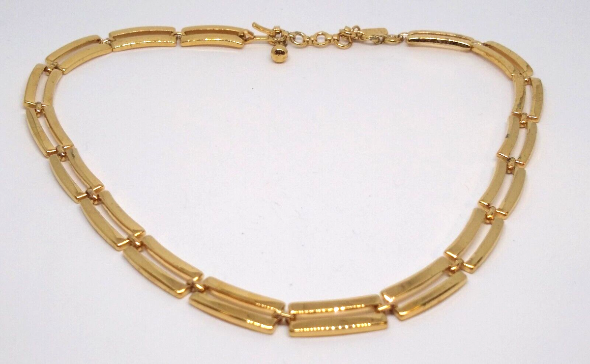 Monet, Vintage, Gold Tone, Open Linked, Choker Necklace  display picture 2