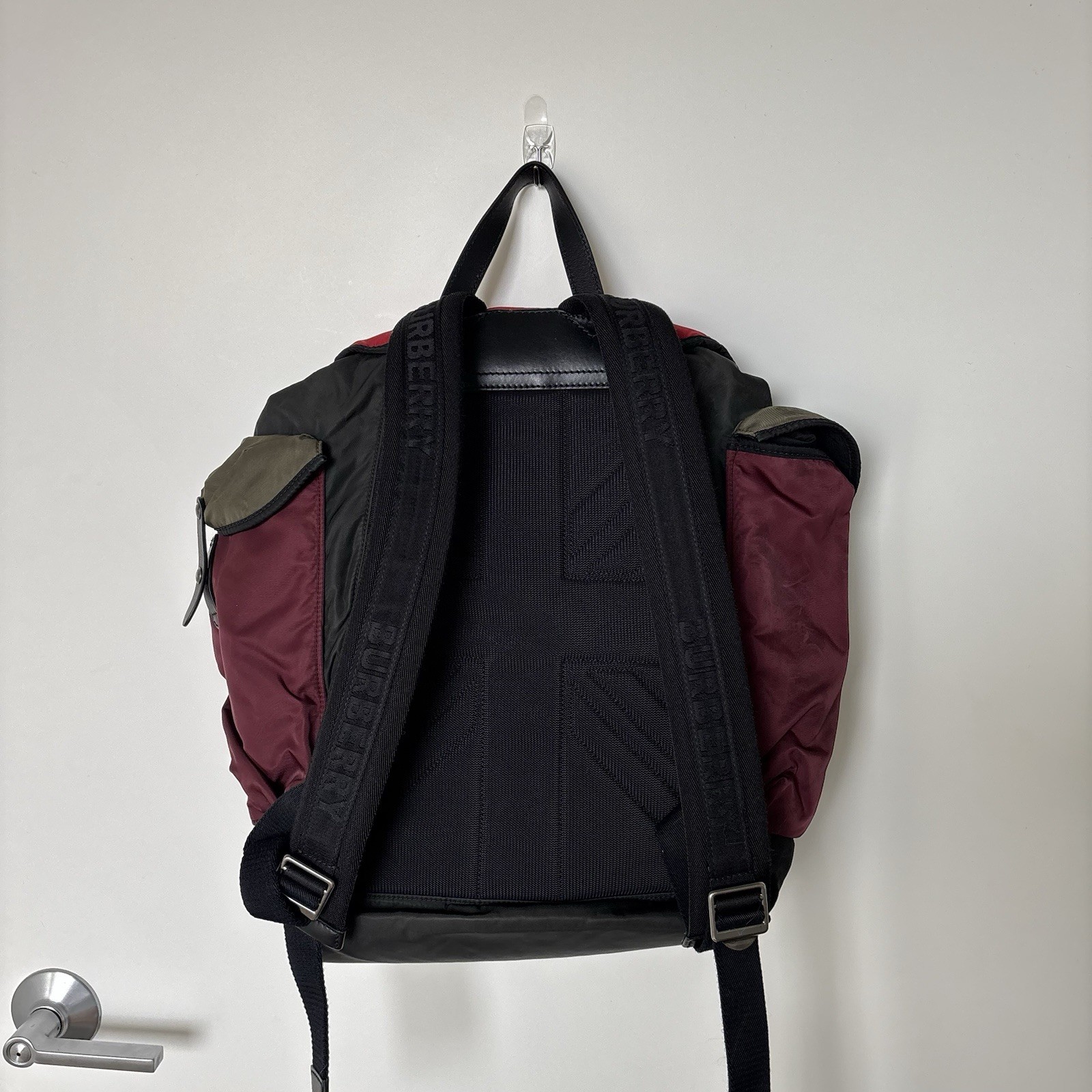 Burberry Authentic Designer Nylon Multicolor Back… - image 4