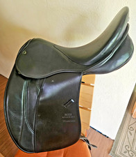 Dressursattel Maestoso von Stübben Kammerweite 30 / Sitzfläche 17,5
