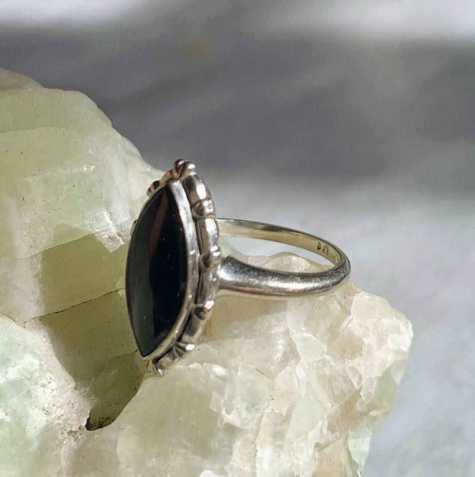 Anillo Vintage Oro Blanco 10K Marquesa Ónix Negro Talla 5 Foto 2 de 4