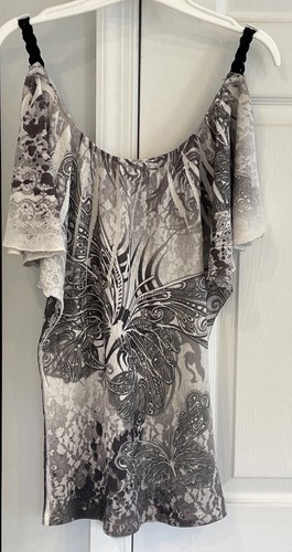 BEAUTIFUL WOMAN’S UNIQUE BUTTERFLY/FLORAL TRENDY TOP SIZE S