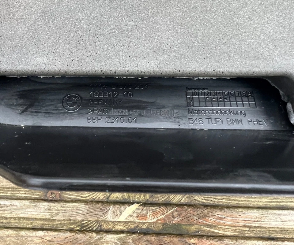 Cubierta de motor BMW 330e M Sport Touring E Drive 2019-2024 11148676204 Foto 3 de 3