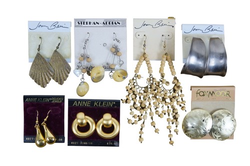 Lot of 61 Vintage Pierced Post Fishhook Earrings Fashion Costume Jewelry - Picture 3 of 12