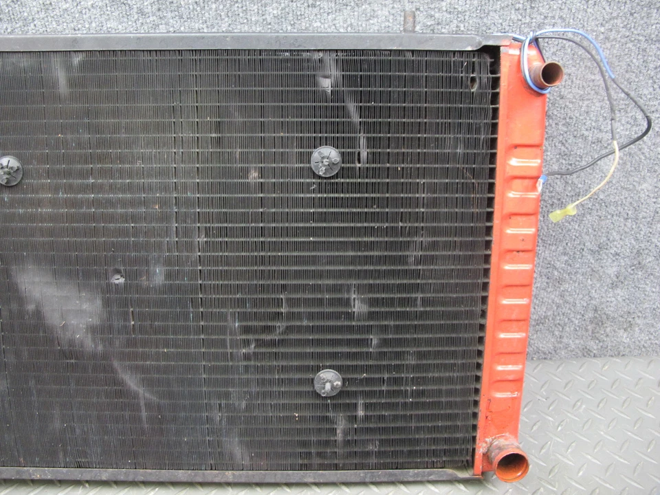 🥇75-82 TRIUMPH TR7 2.0L L4 发动机收音机 带冷却风扇 原始设备制造商 — 第 3/4 张图片