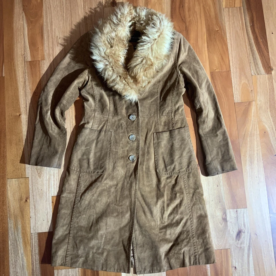 Trench coat de couro camurça banana republic acabamento italiano shearling marrom grande