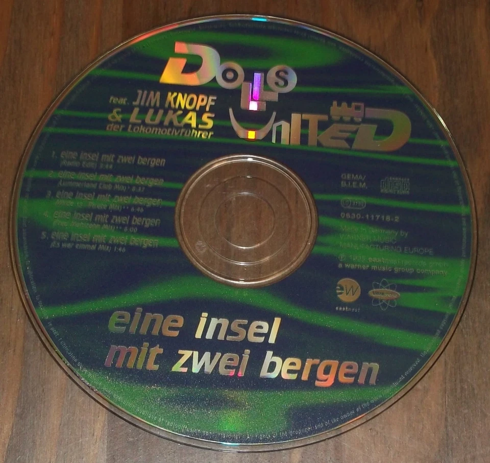 Dolls United Feat. JIM KNOPF & Lukas der Lokomotivführer Eine Insel mit 2 Bergen - Bild 4 von 4