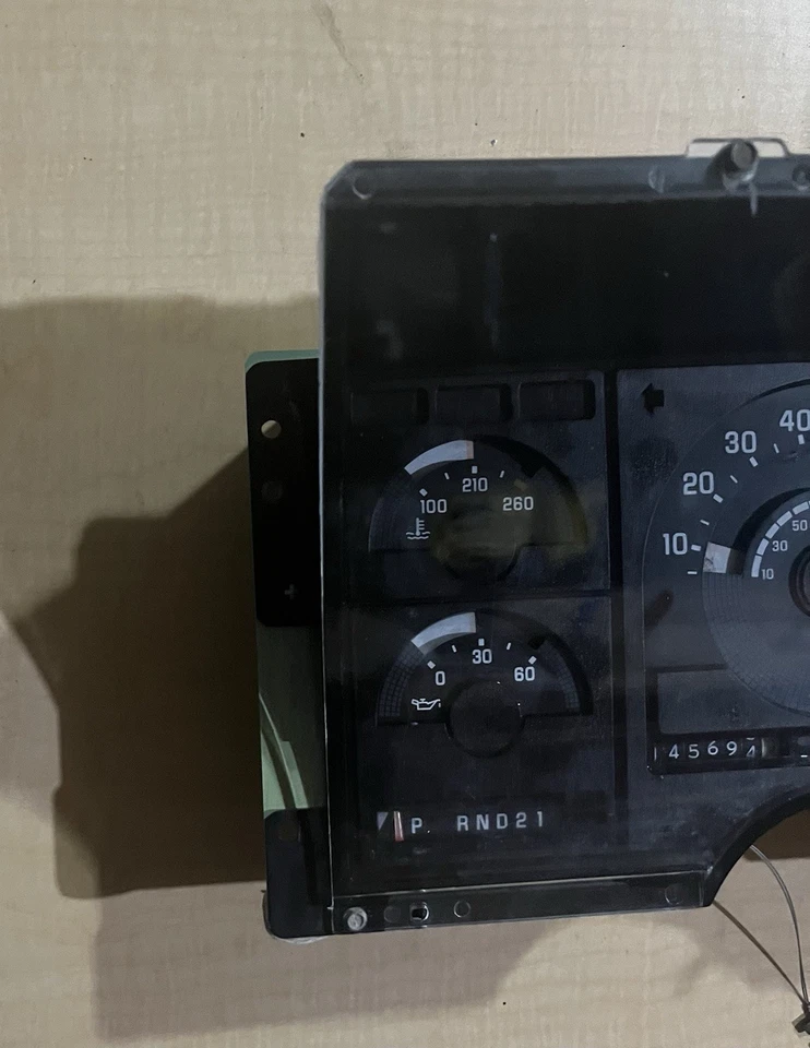 Cuadro de instrumentos velocímetro Chevrolet Pickup 1500 92 93 145 k 16124865 Foto 3 de 4