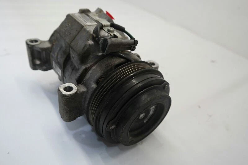 GMC SIERRA 2500 2011-2014 camioneta pickup compresor de aire acondicionado Foto 2 de 4