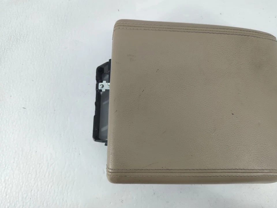 Land Rover Range Rover Evoque 2015 consola central reposabrazos cubierta tapa beige VJJPB Foto 2 de 4