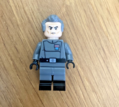 Star Wars CLONE WARS Republic CAPTAIN / ADMIRAL TARKIN