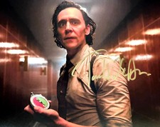 Avengers Autographs: Collecting the Stars of the Blockbuster Movie 42