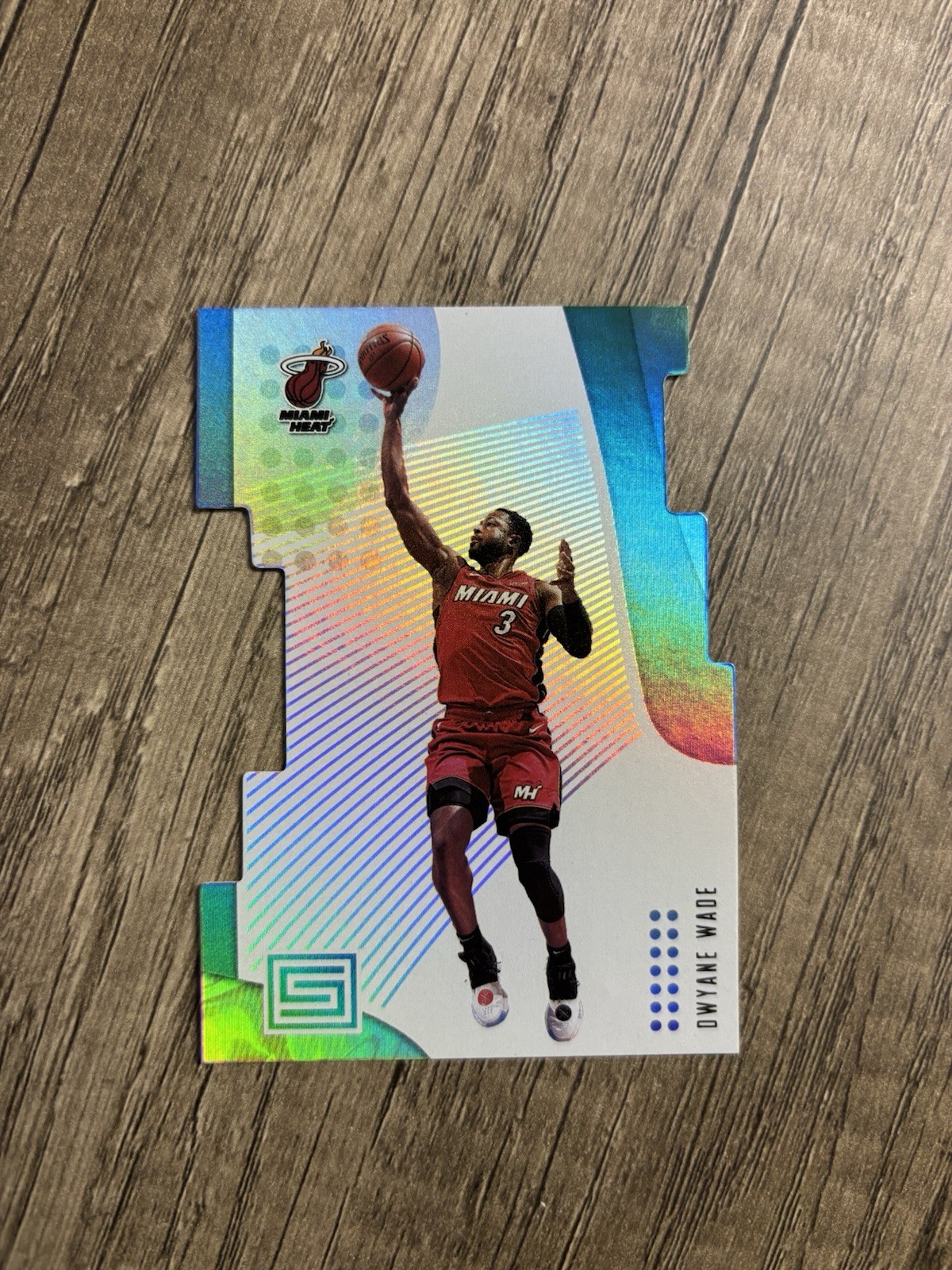 Dwyane Wade 2018-19 Panini Status Pursuit Diecut No. 51