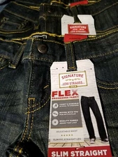Signature by levi strauss co. gold Adjustable waist. Regular slim straight sz 10
