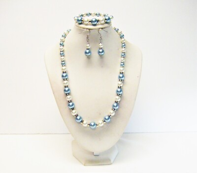 Light Blue/White Crystazzi Glass Pearl w/Silver Spacer Princess