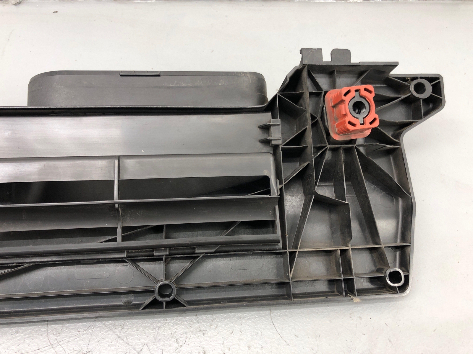 2017-2020 MERCEDES SLC300 FRONT RADIATOR AIR INTAKE PANEL  