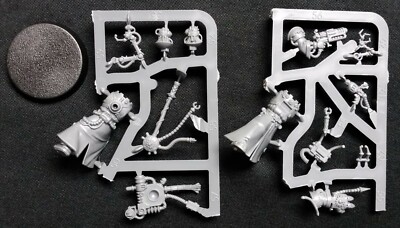 1 Cybernetica Datasmith - Kastelan Robots Warhammer 40K Adeptus Mechanicus