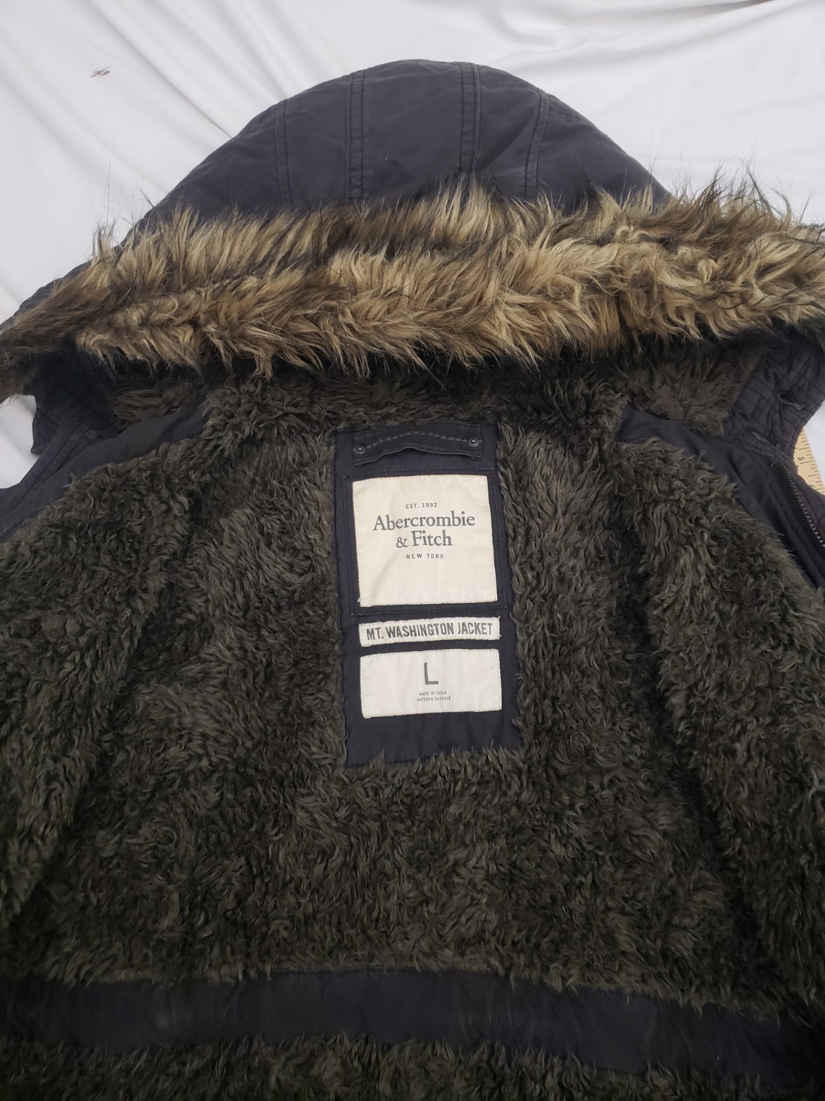 ABERCROMBIE & FITCH Jacket Navy Mt. Washington Parka Medium Fur Oversized Hood image 7