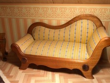 Bodo Hennig Biedermeier Sofa, Kirschholz, für die Puppenstube M 1:10