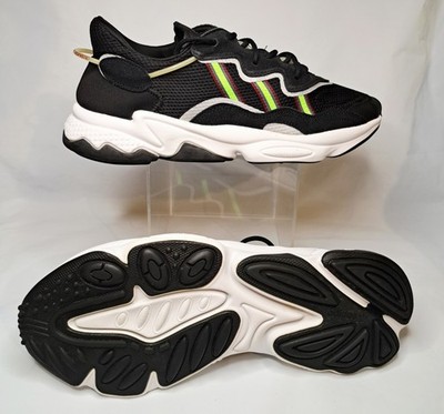 Adidas Ozweego Sneaker Core Black/Solar Green/Onix EE7002 Herren UK 9,5 US 10