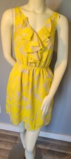 EXPRESS BEIGE & Yellow Floral Beautiful Sleeveless Short  Dress Vneck  Size XS