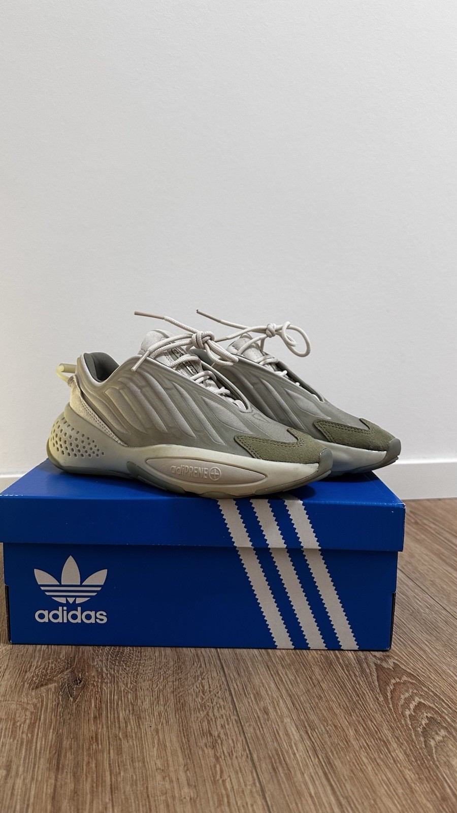 Scarpe Adidas Ozroch da donna, EU 36, usate