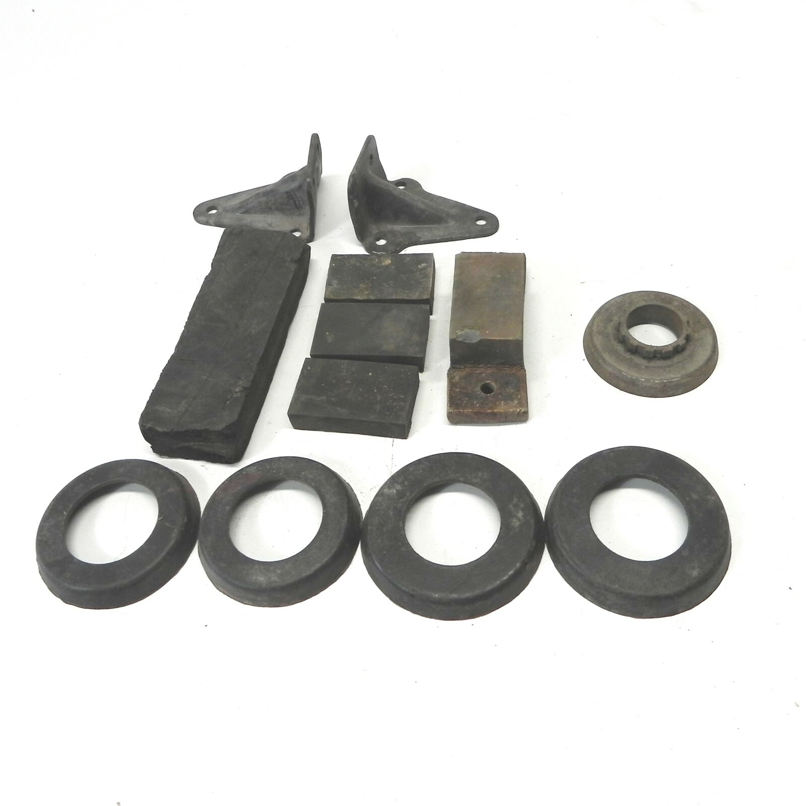 1926 ROLLS ROYCE RUBBER METAL BRACKETS LEATHER SEALS & MISC PARTS LOT VINTAGE  