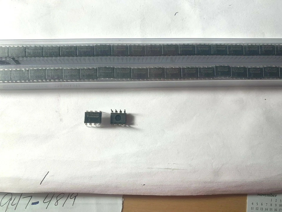 Texas Instrument TL026CP IC, amplificador de video, DIP-8. Foto 2 de 2