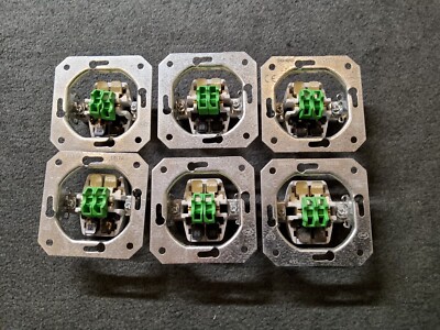 Siemens DELTA  5TA2 155 Serienschalter - Einsatz 10 AX 250V 1 neu