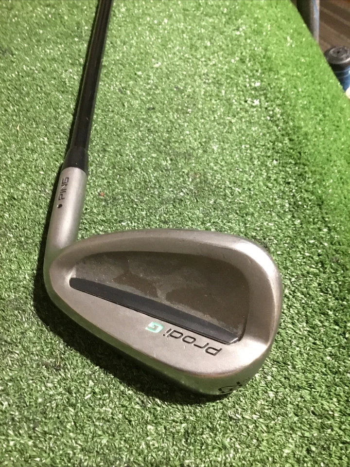 "Cuña hueca Ping Juniors ProdiG punto negro 52* (GW) Accra SRT varilla de grafito 31,5""" Foto 2 de 4