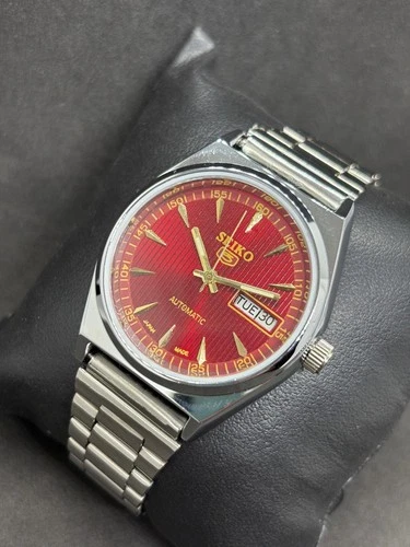 Vintage Refurbished Seiko 5 Automatic Day/Date Japan Men's Wrist Watch